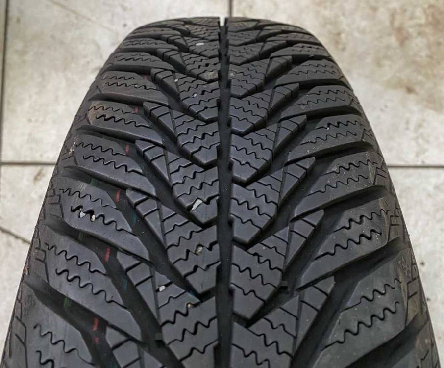 MATADOR SIBIR SNOW MP54 175/70 R14 84 T (zimní)